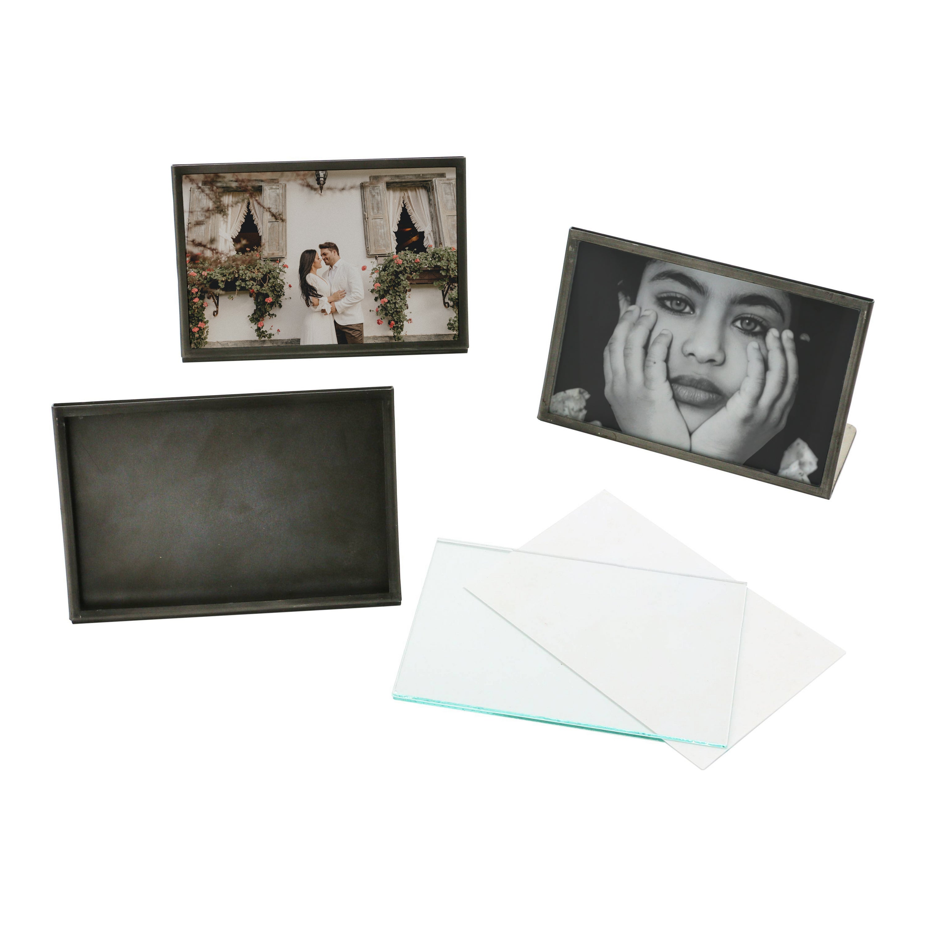 6 x 4 Gunmetal & Glass Table Framed Fine Art Print